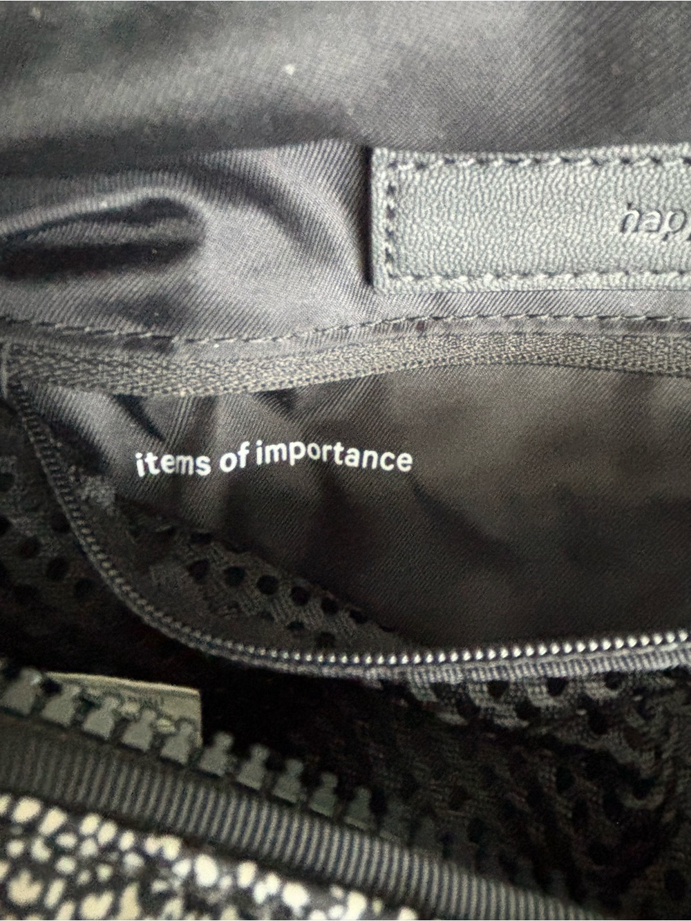 Lululemon Go Lightly Belt Bag Chakra Print Alpine White Black EUC - Picture 12 of 14